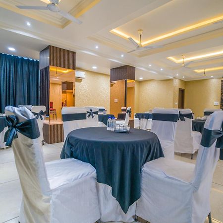 Hotel Kanha Shree By Cosmos Green Indore Buitenkant foto