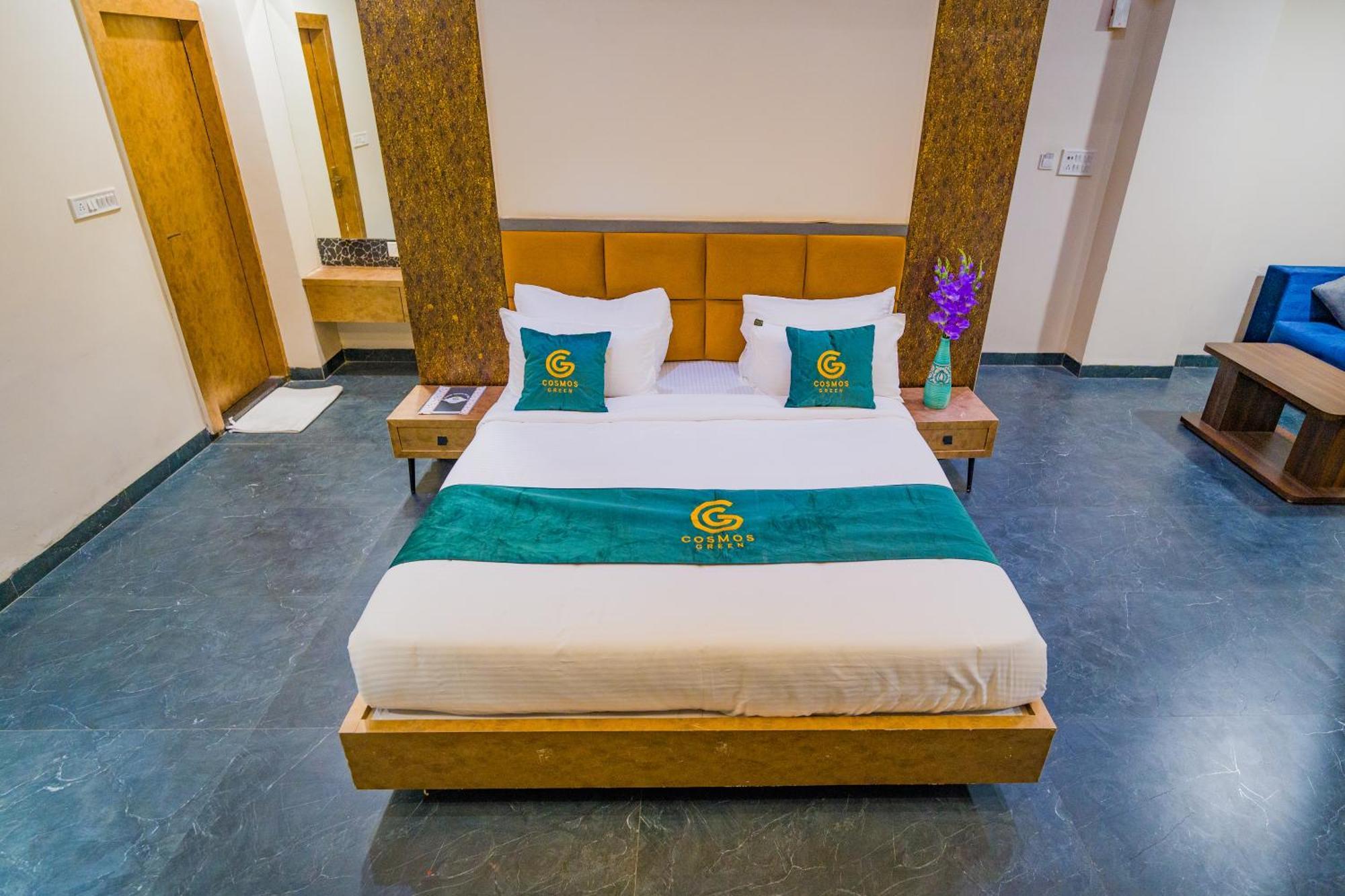 Hotel Kanha Shree By Cosmos Green Indore Buitenkant foto