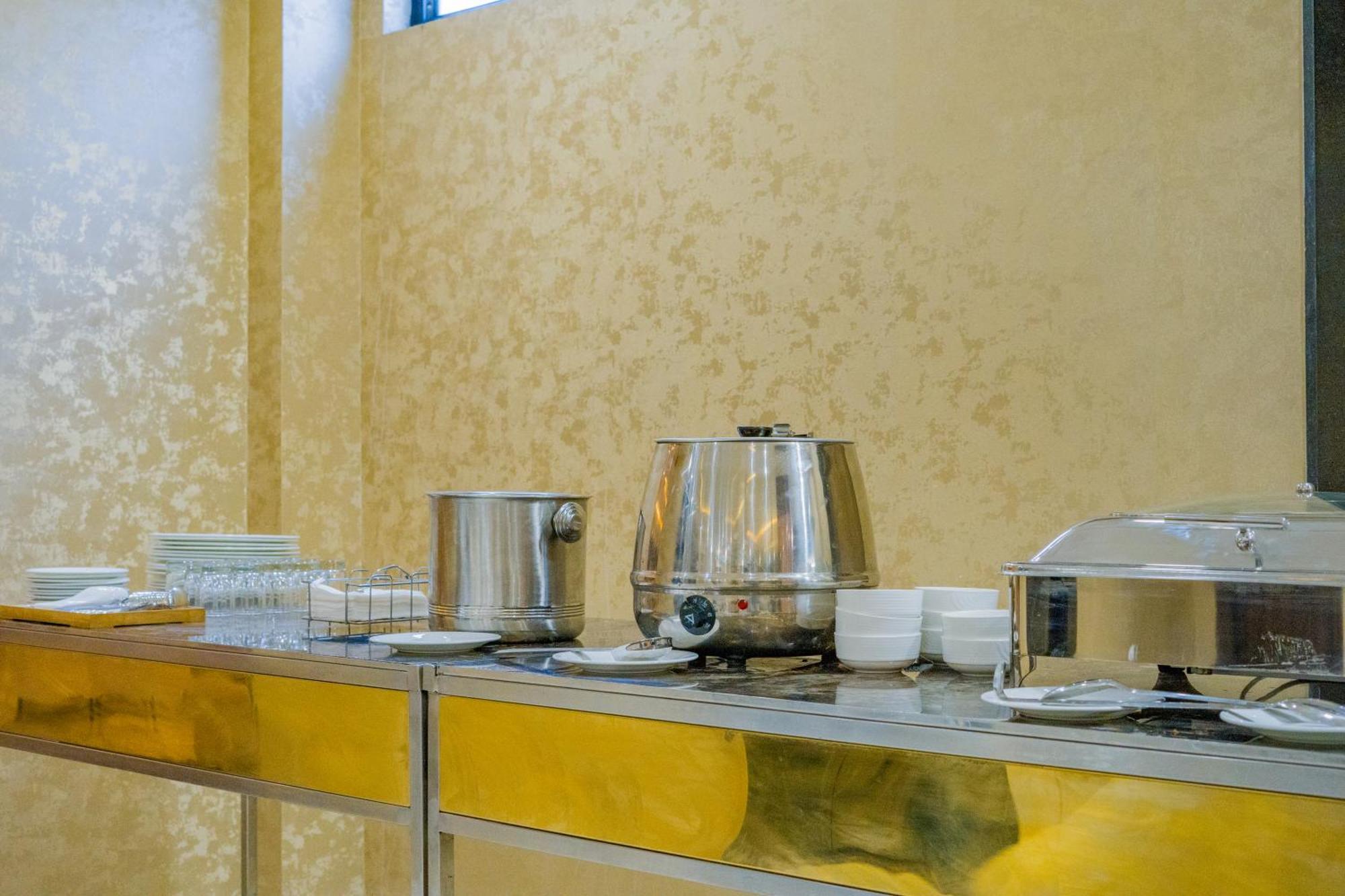 Hotel Kanha Shree By Cosmos Green Indore Buitenkant foto